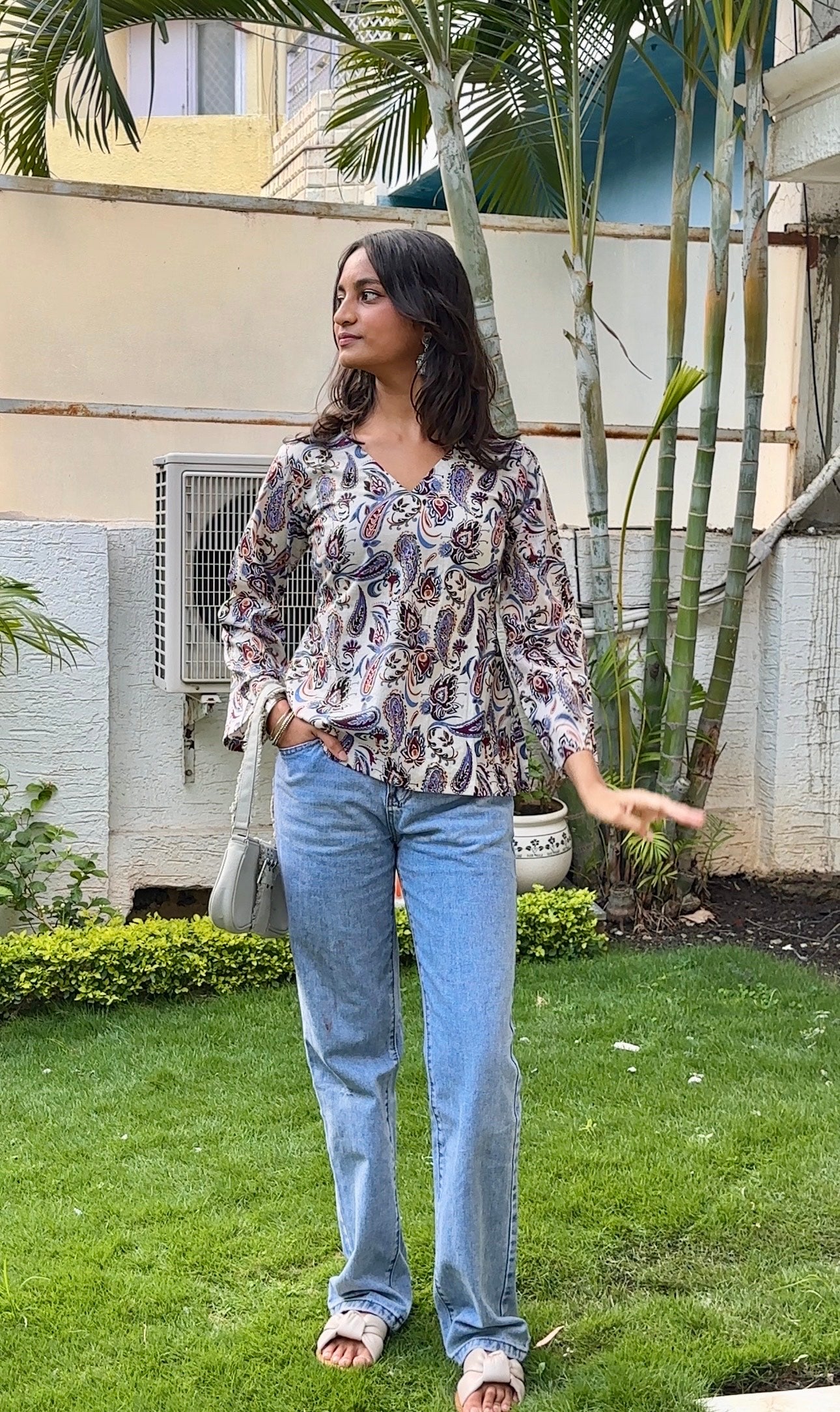 दिशा's Cotton Bell Sleeves Short Kurti