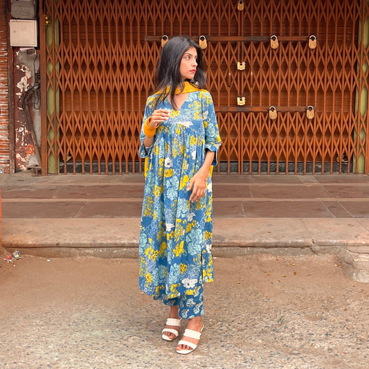 दिशा's katha cotton alia cut suit set