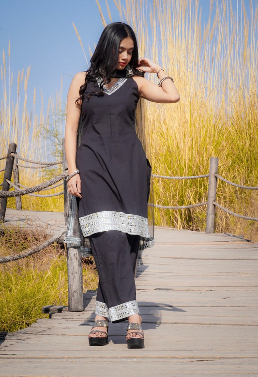 दिशा's Mirror-Work Black Kurti and Plazo Set